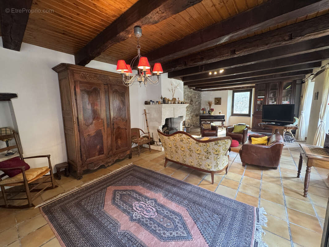 Maison à REQUISTA