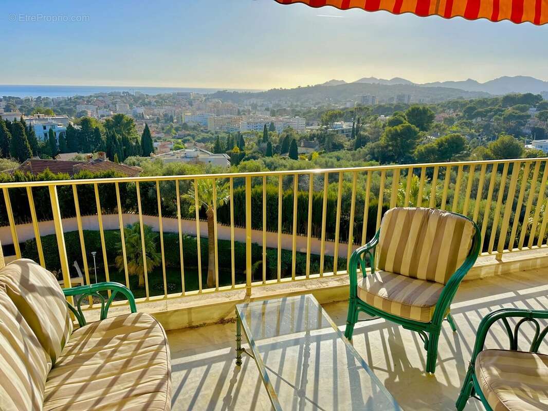 Appartement à LE CANNET