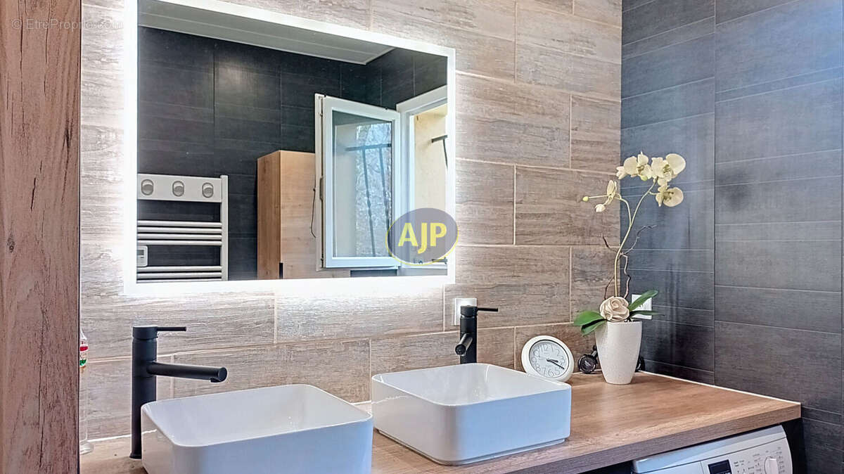 Maison à GRAYAN-ET-L'HOPITAL