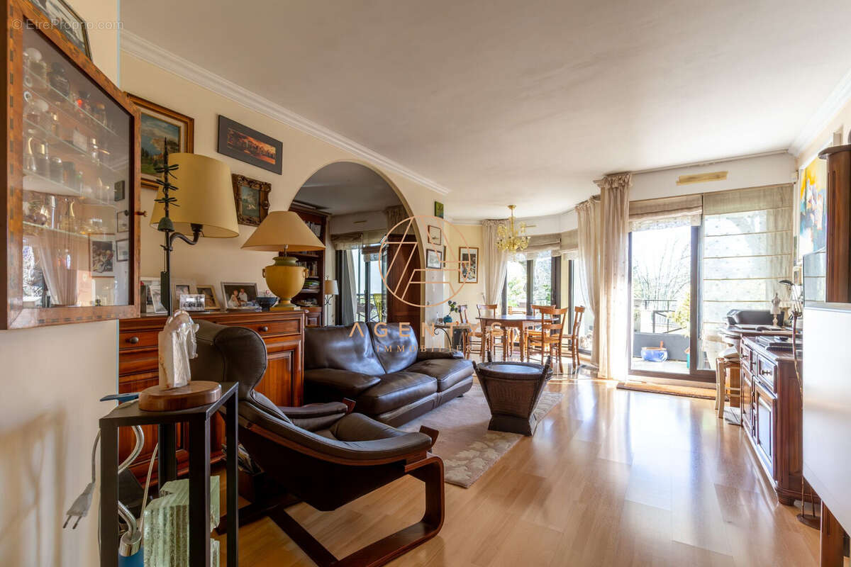 Appartement à LE PERREUX-SUR-MARNE
