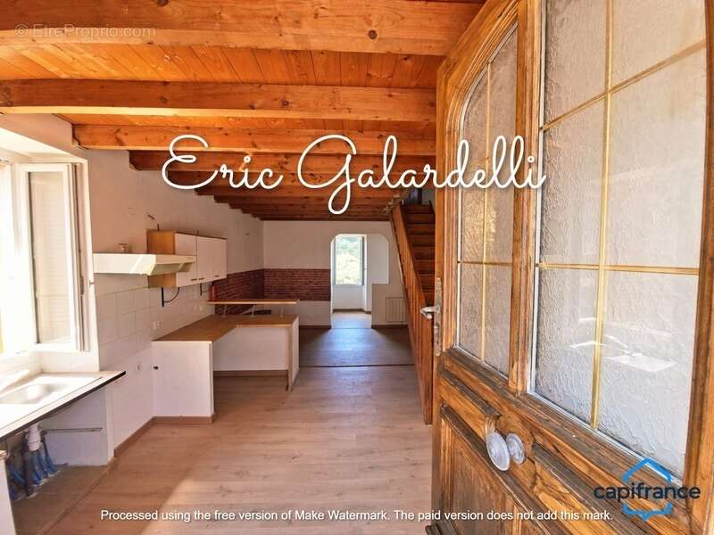 à vendre appartement de charme en duplex 3 pièces dans une maison ancienne rénovée en centre villeSARTENE (20) - photo 2