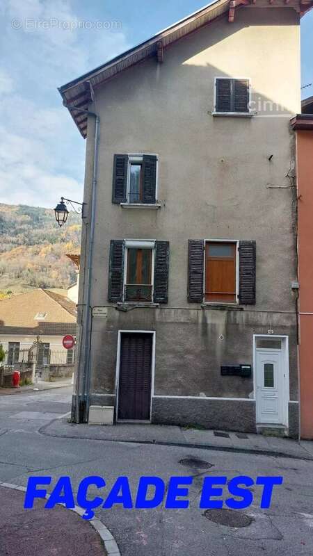 Maison de ville composée de 4 logements - photo 11