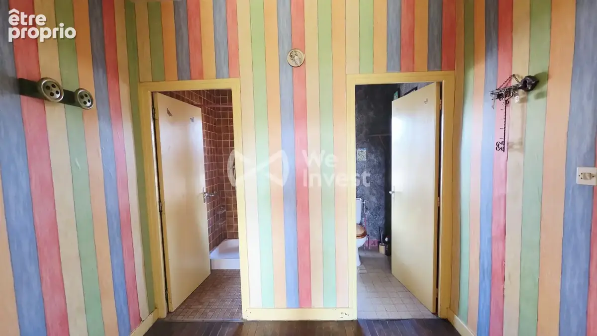 salle d'eau et WC séparé