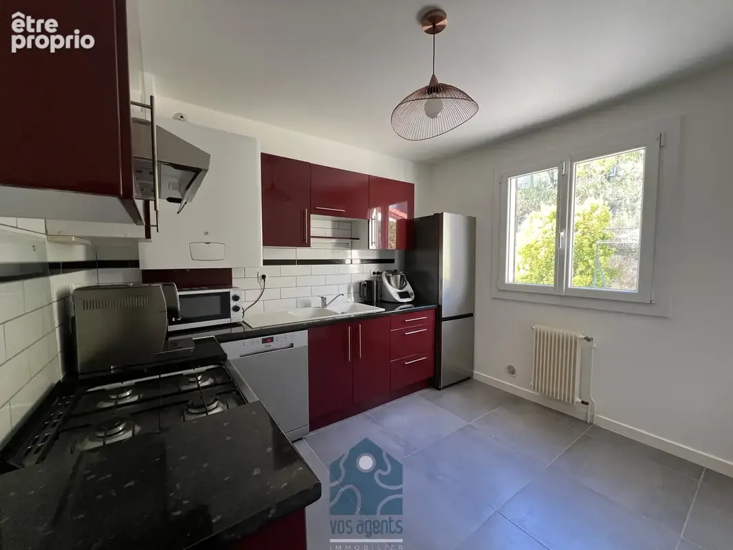 Maison 4 pièces avec garage, jardin, balcon et place de parking - photo 2