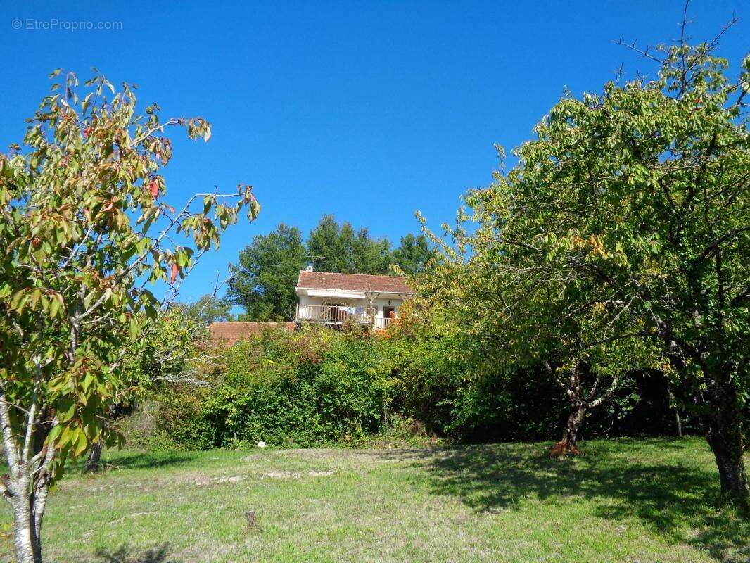 Maison à MONTAGRIER