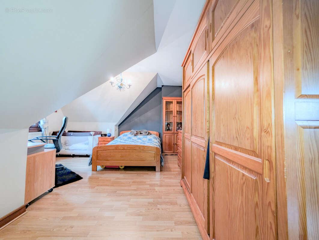 Maison à COURCELLES-LES-LENS