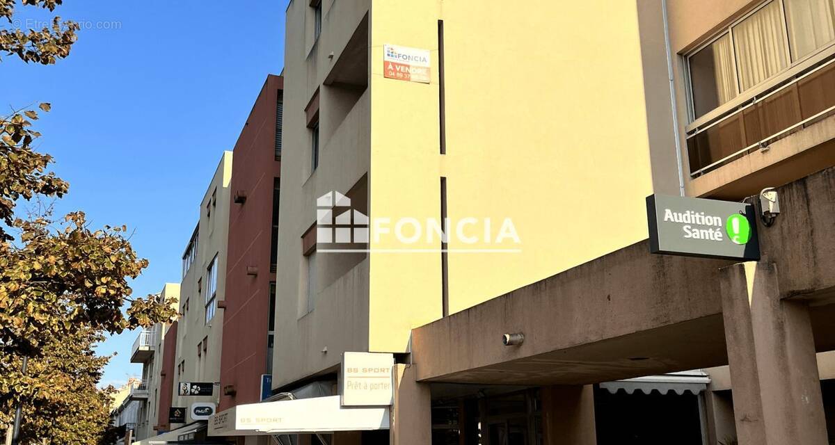 Appartement à LA LONDE-LES-MAURES