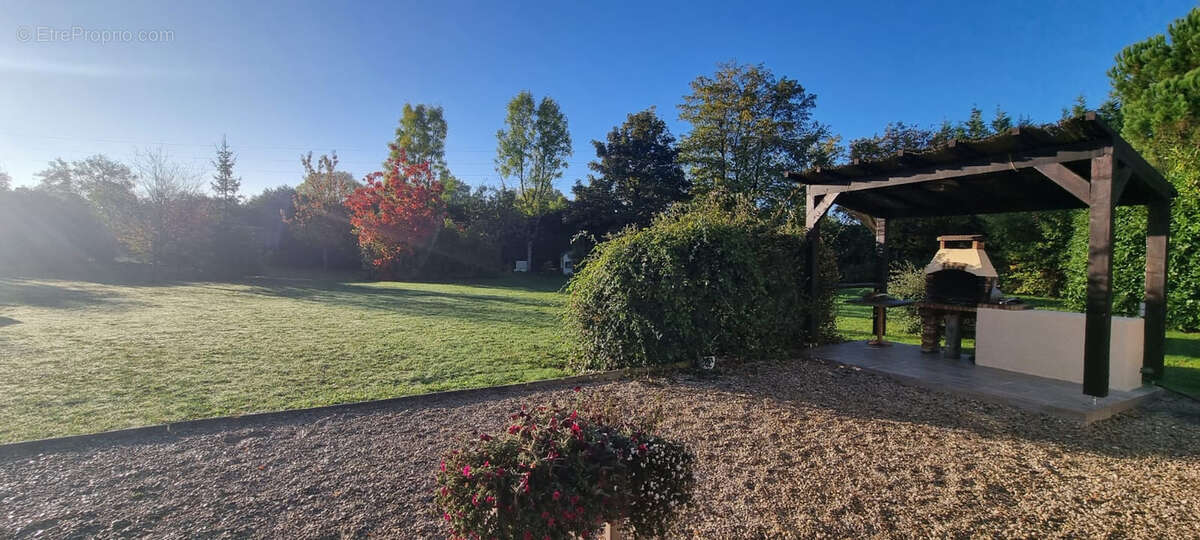 Maison à LONGUEVILLE