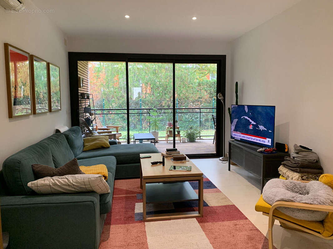 Appartement à VENELLES