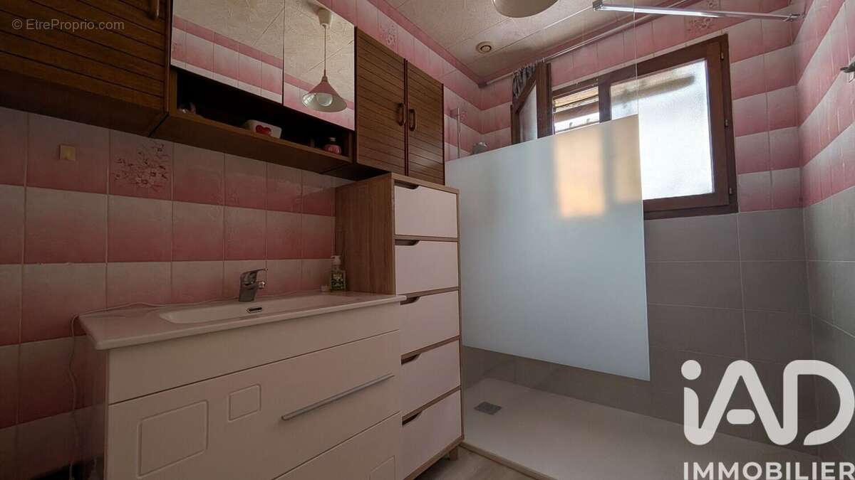 Maison 90 m² à Sainte-Eulalie  - photo 7