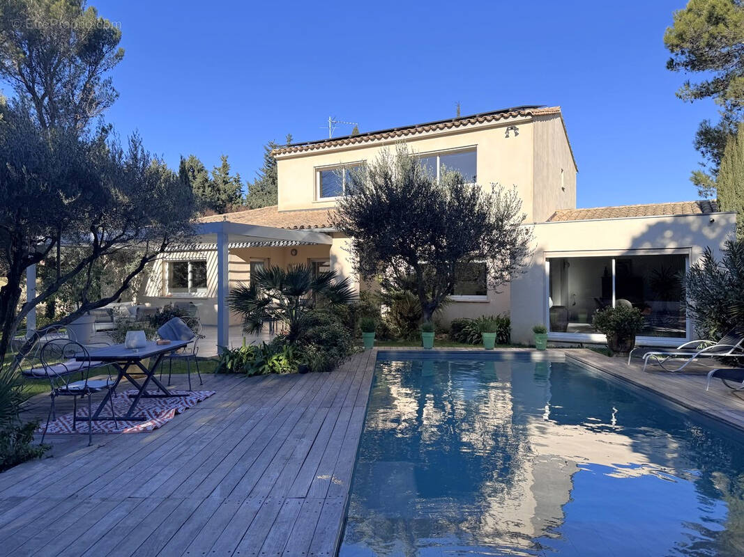 Maison à VILLENEUVE-LES-AVIGNON