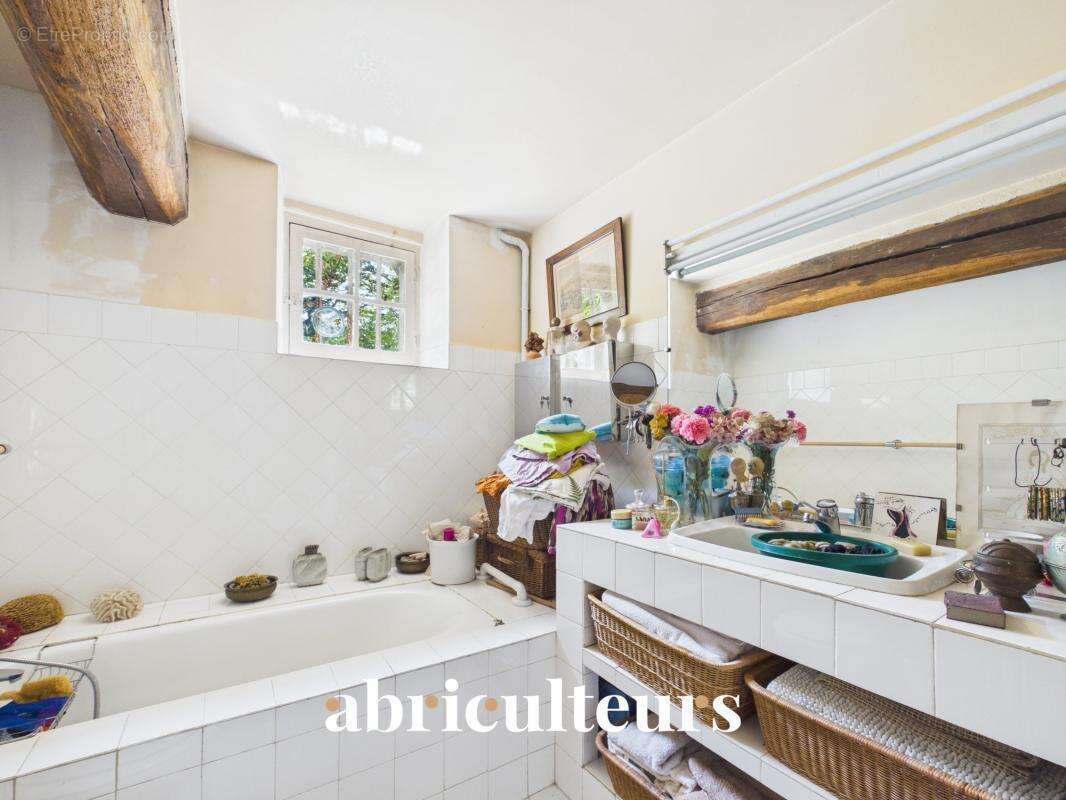 Maison Historique de Charme 103 m² – Cour Pavée & Terrasse – en vente à Le Pecq (78230) - photo 13