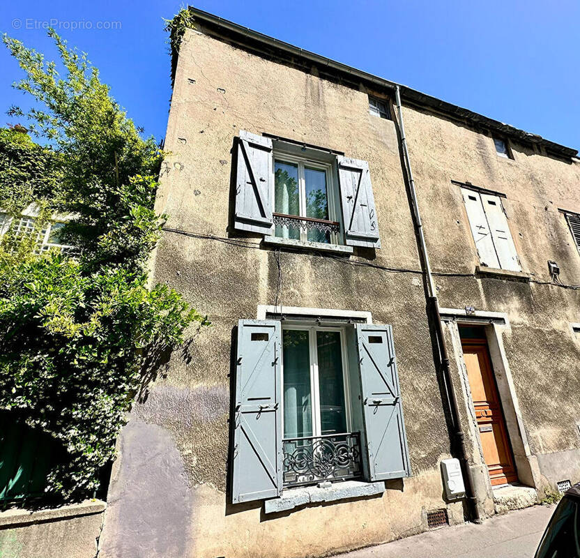 Maison à MONTREUIL