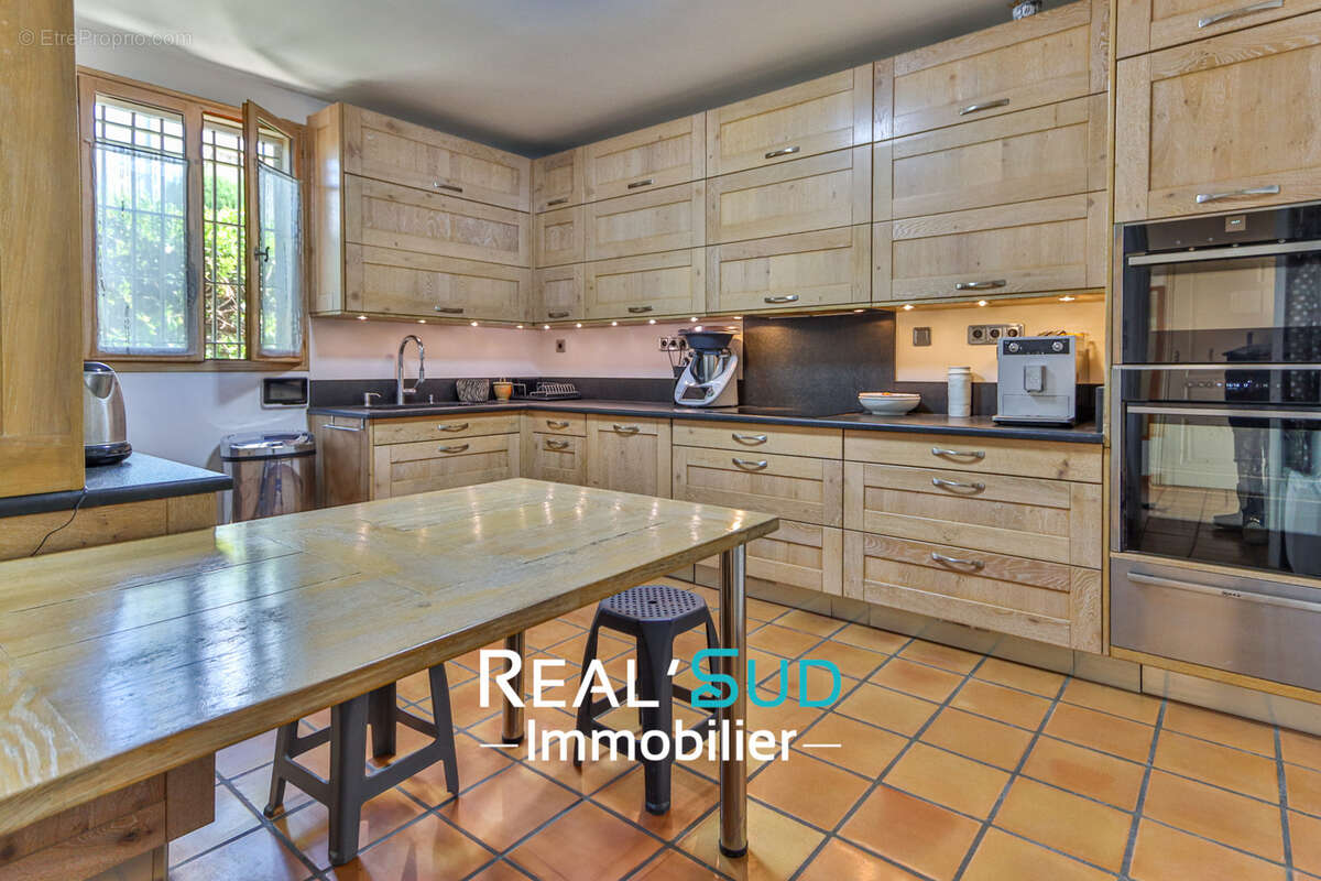 Maison à MARSEILLE-9E