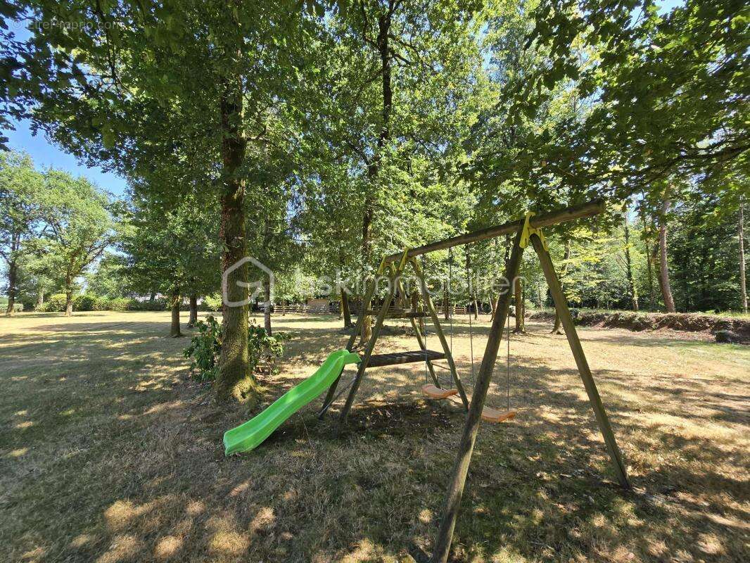 Maison familiale - vie de plain-pied - 4 chambres - spa - terrain constructible - photo 16