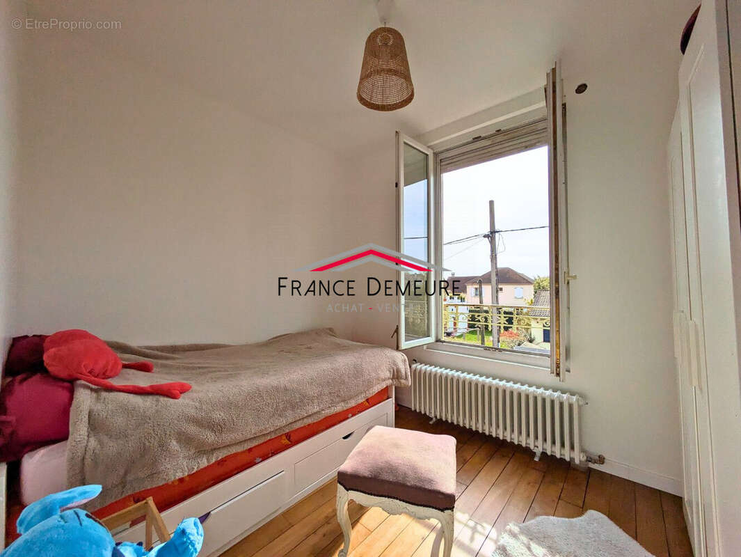 Maison à SAINT-LEU-LA-FORET