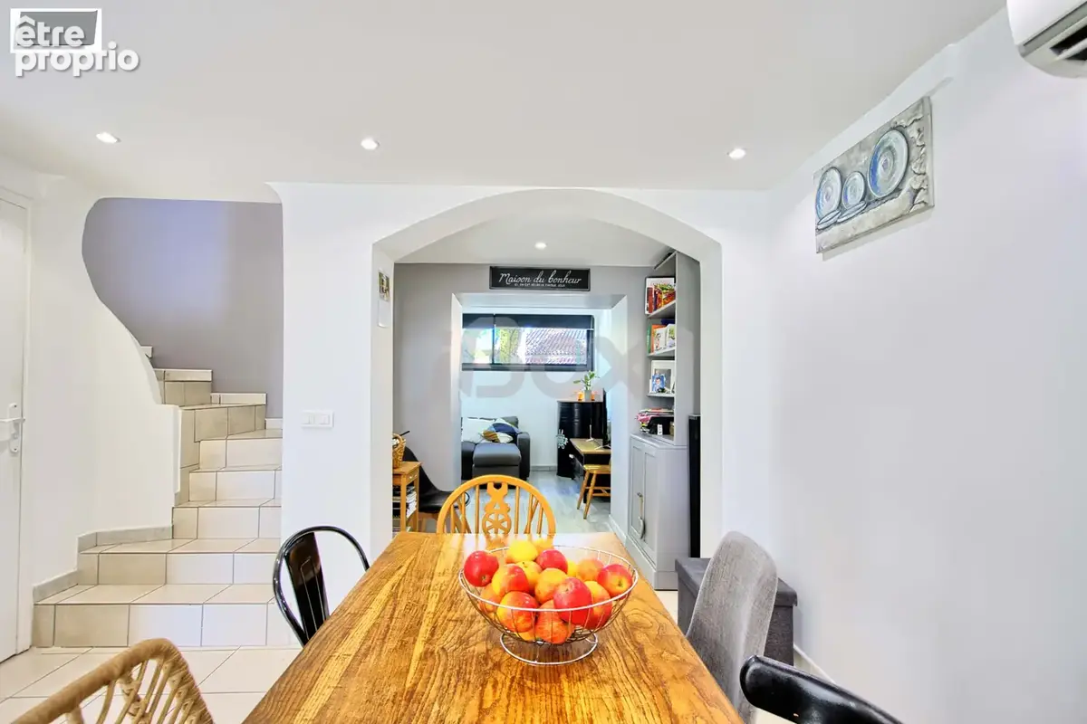 La garde - maison de 95 m2 en parfaite etat - photo 4