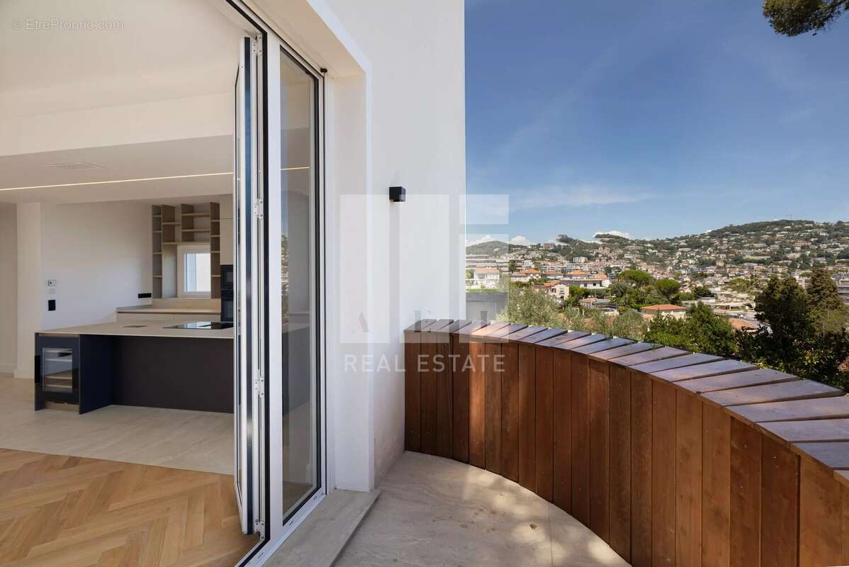 Appartement à LE CANNET