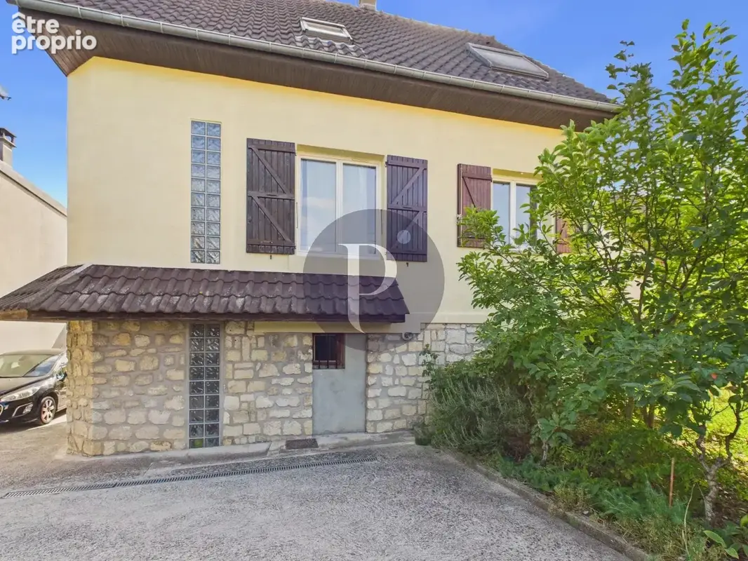 Maison indépendante avec jardin, sous-sol total - photo 2