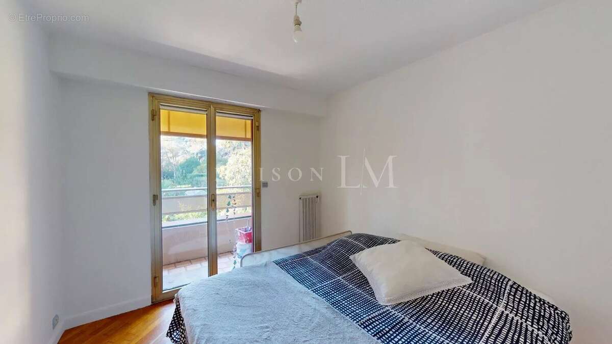 Appartement à VILLENEUVE-LOUBET