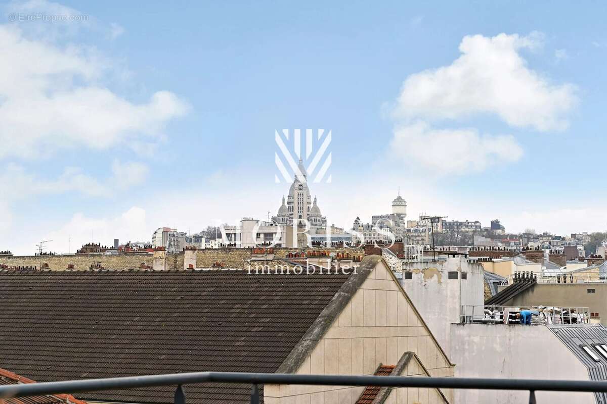 Appartement à PARIS-18E