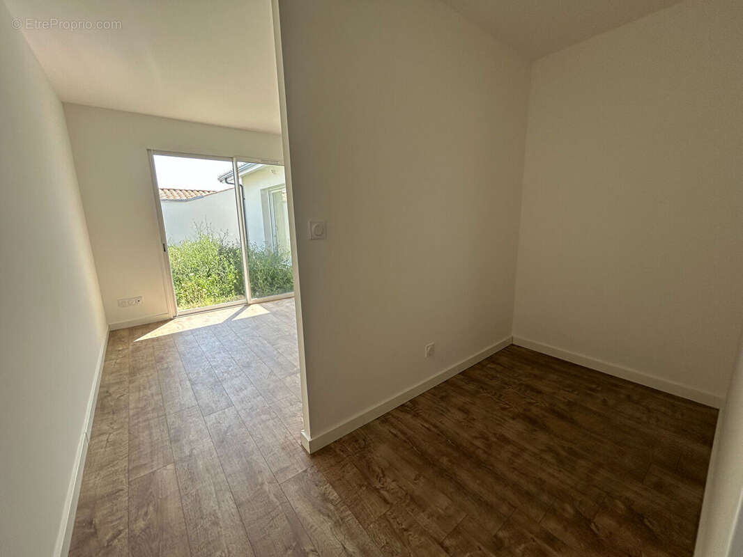 Maison à VAUX-SUR-MER