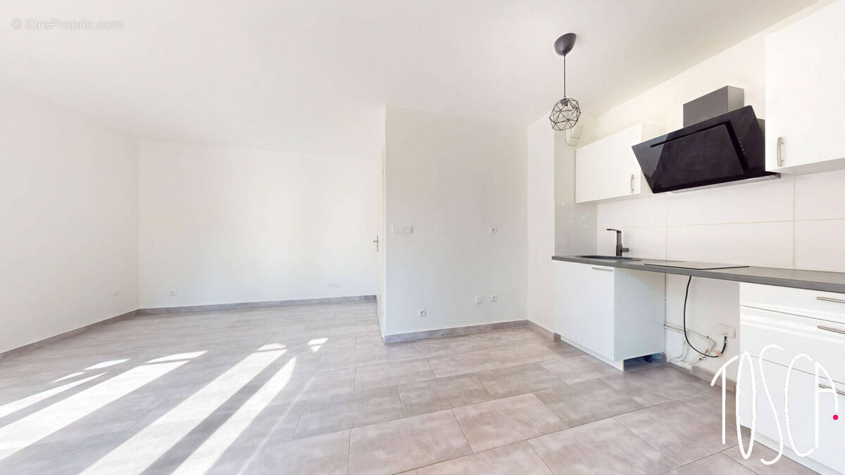 Appartement à THIAIS