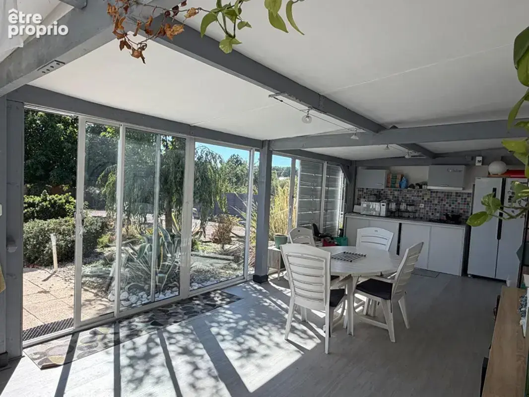 Maison Chinon 6 pièce(s) 174 m2 Piscine Terrain 1900m2 - photo 6