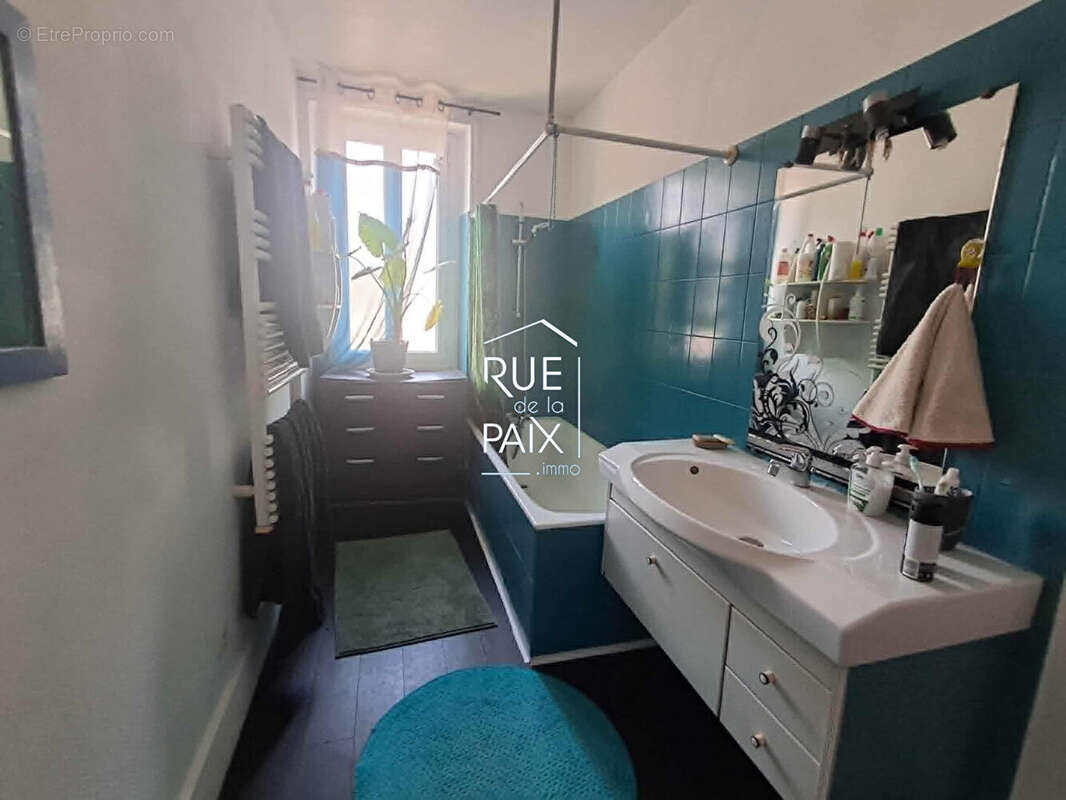 Charmante maison à Châtellerault avec cours et dépendance - photo 9