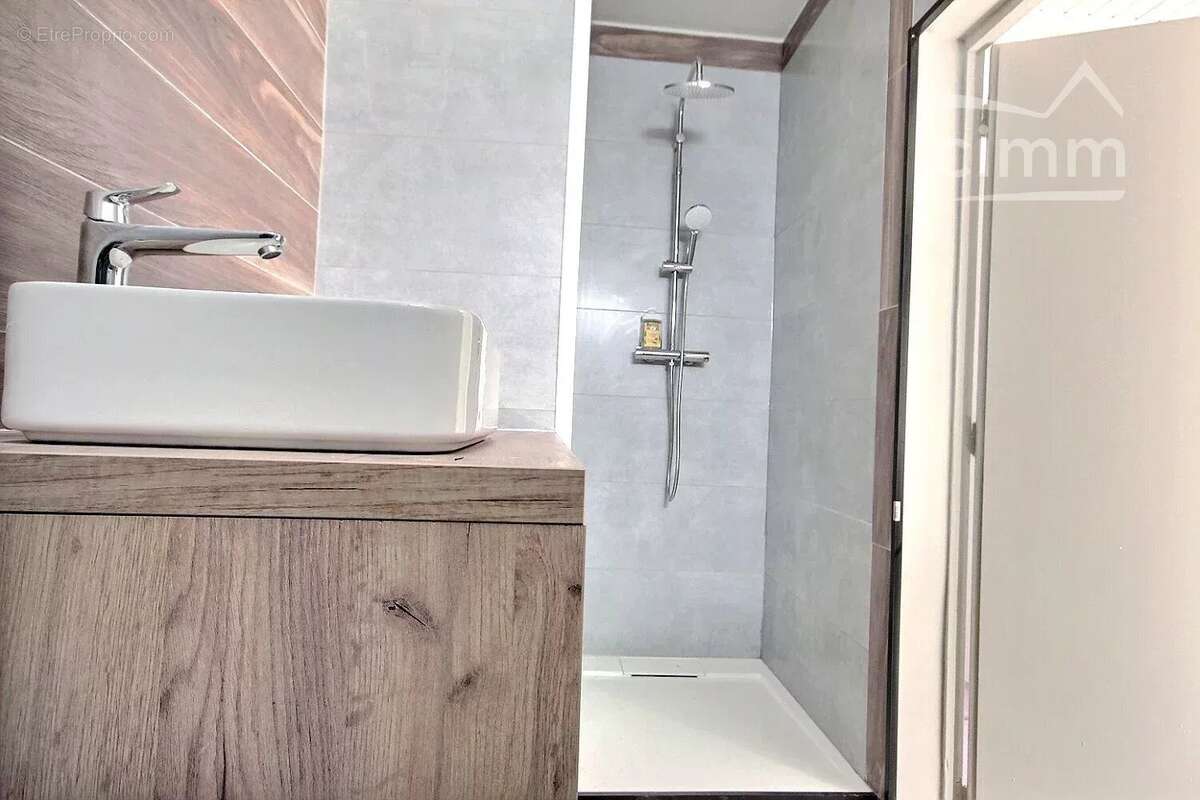 Appartement à FROGES