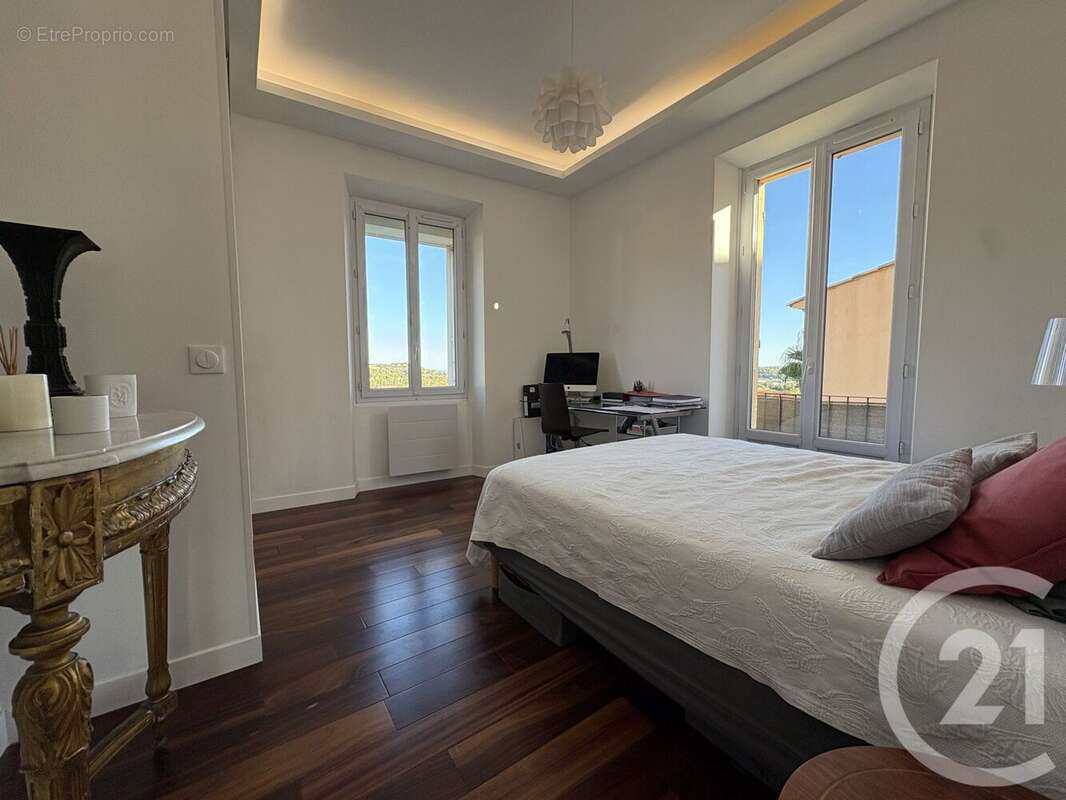 Appartement à BORMES-LES-MIMOSAS