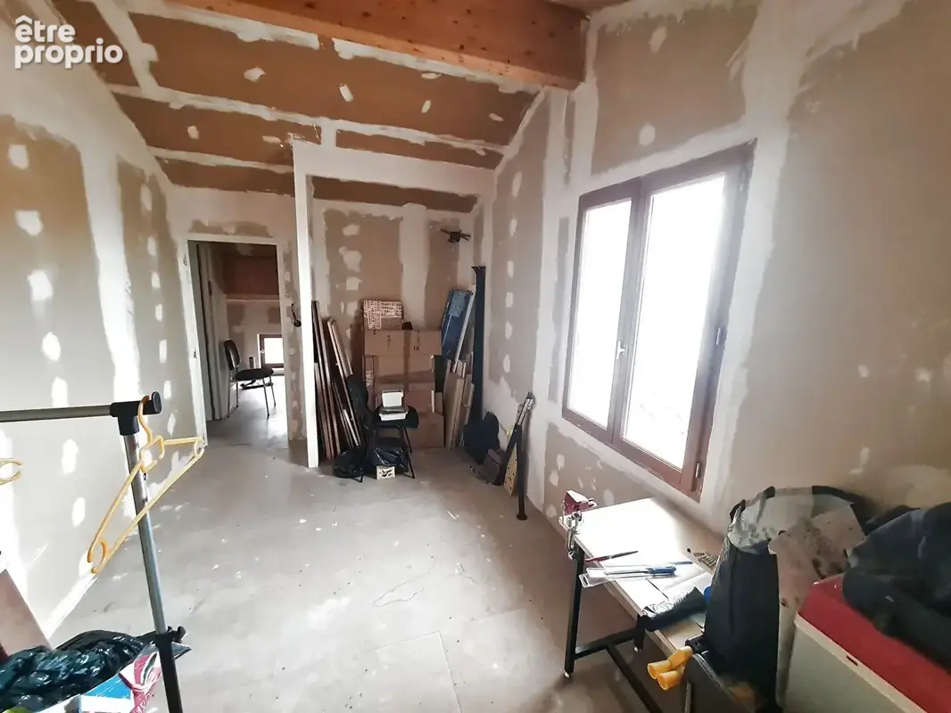 Maison de village t5 avec cour et atelier - photo 12