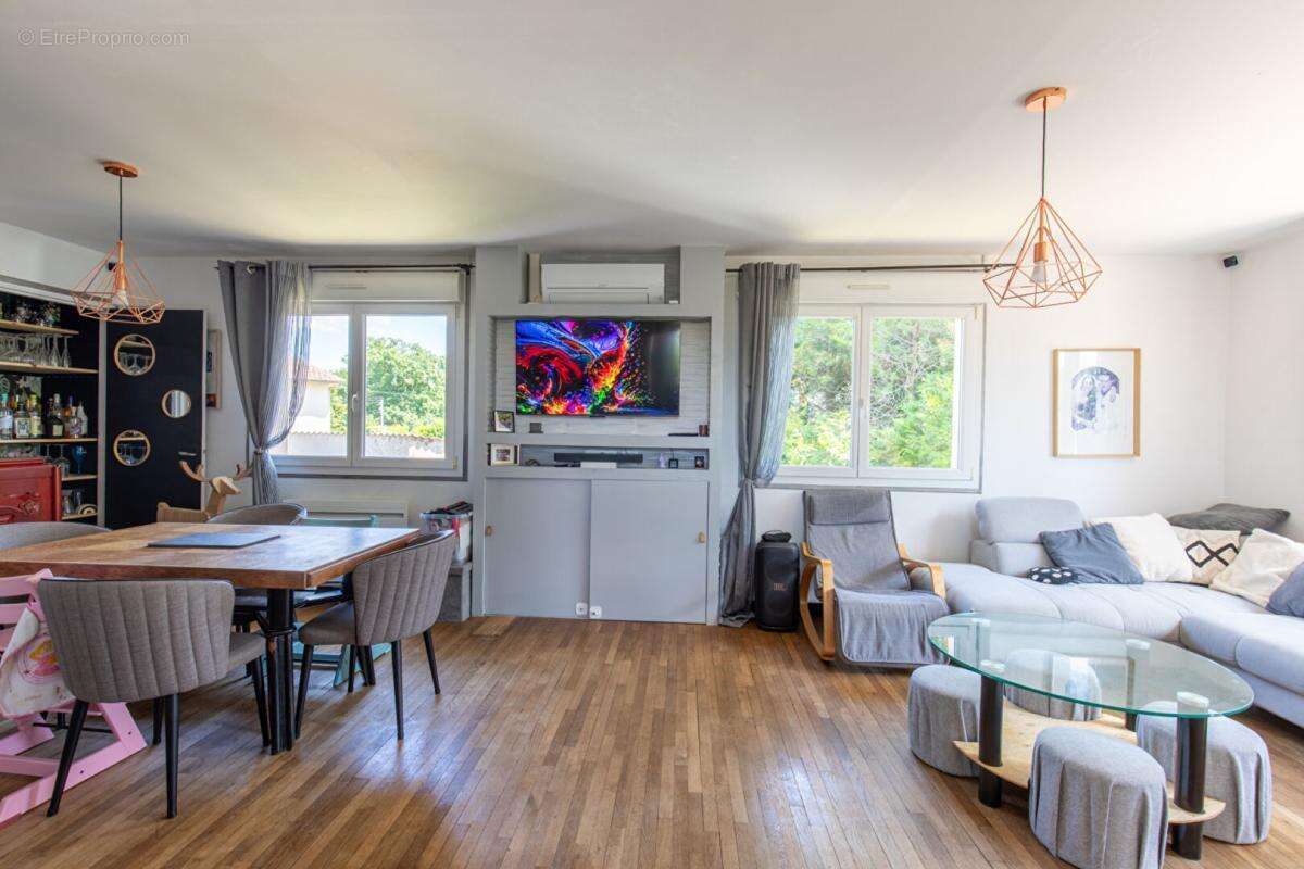 Maison à LES MUREAUX