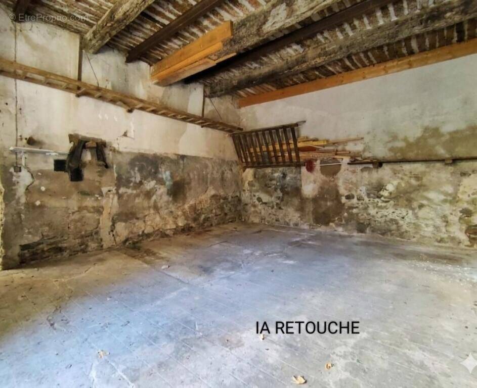 Parking à TOURBES