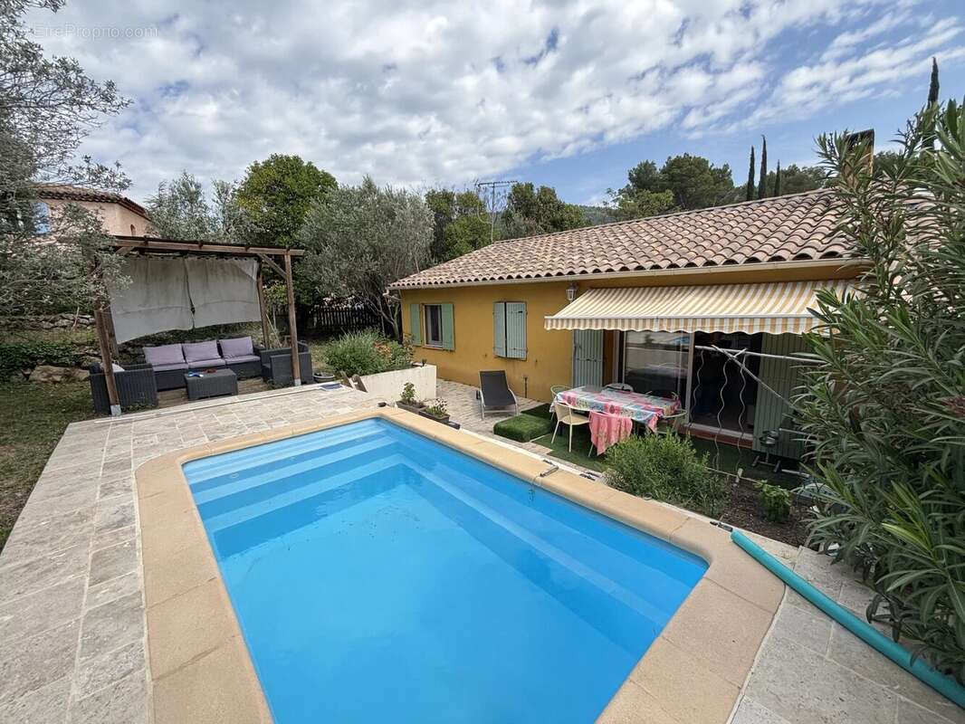 Maison à FIGANIERES