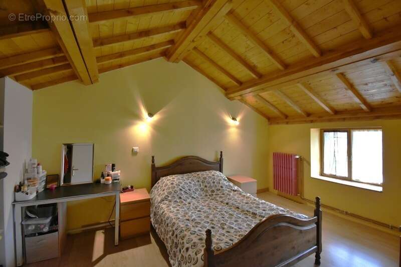 Maison à SAINT-AGREVE