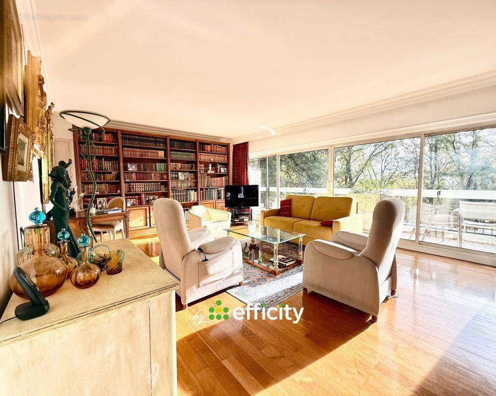 Appartement à LE CHESNAY