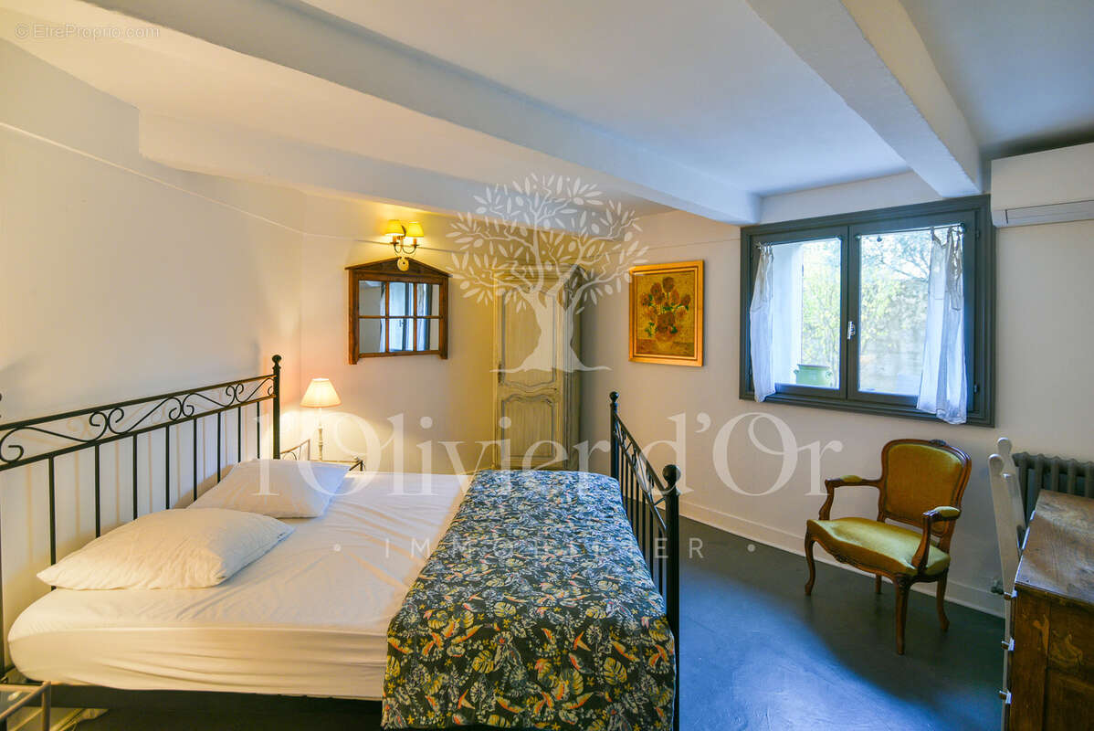 Maison à VAISON-LA-ROMAINE