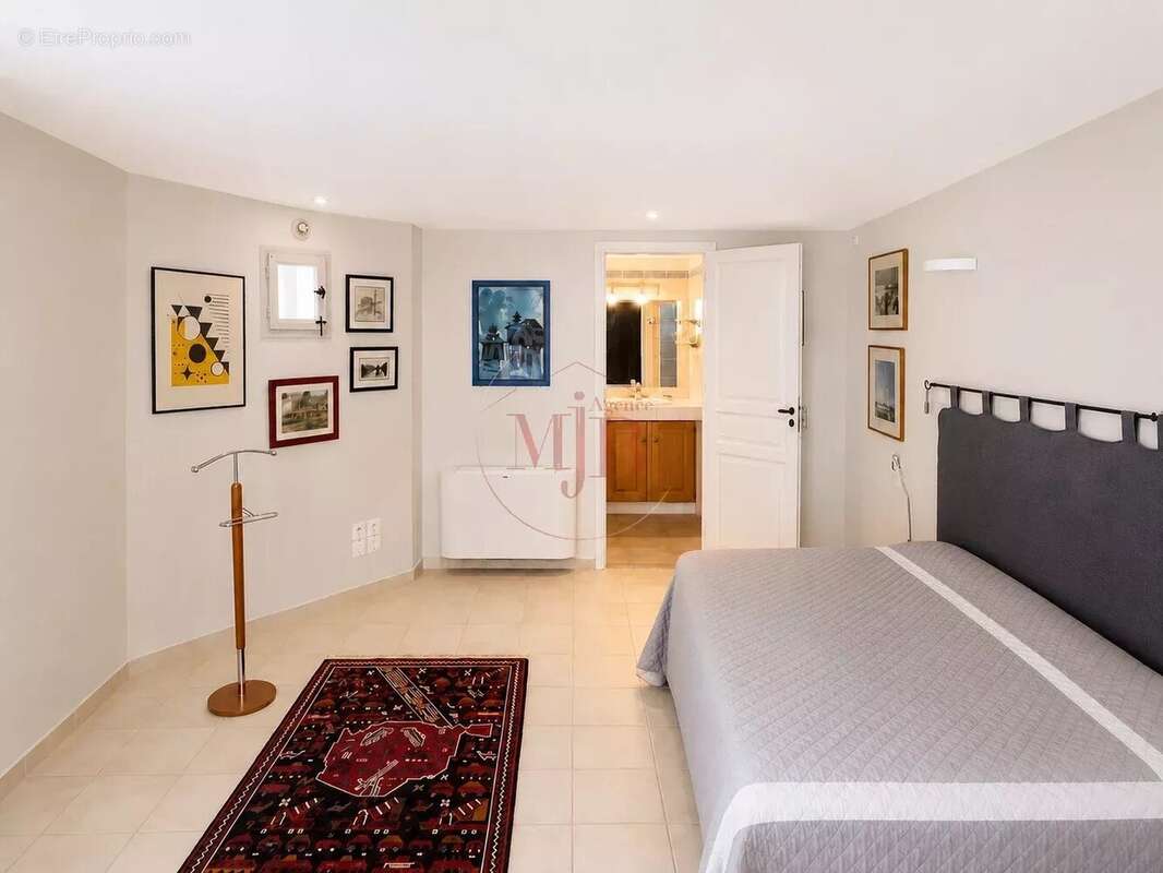 Maison 193 m² à Le Tholonet  - photo 10