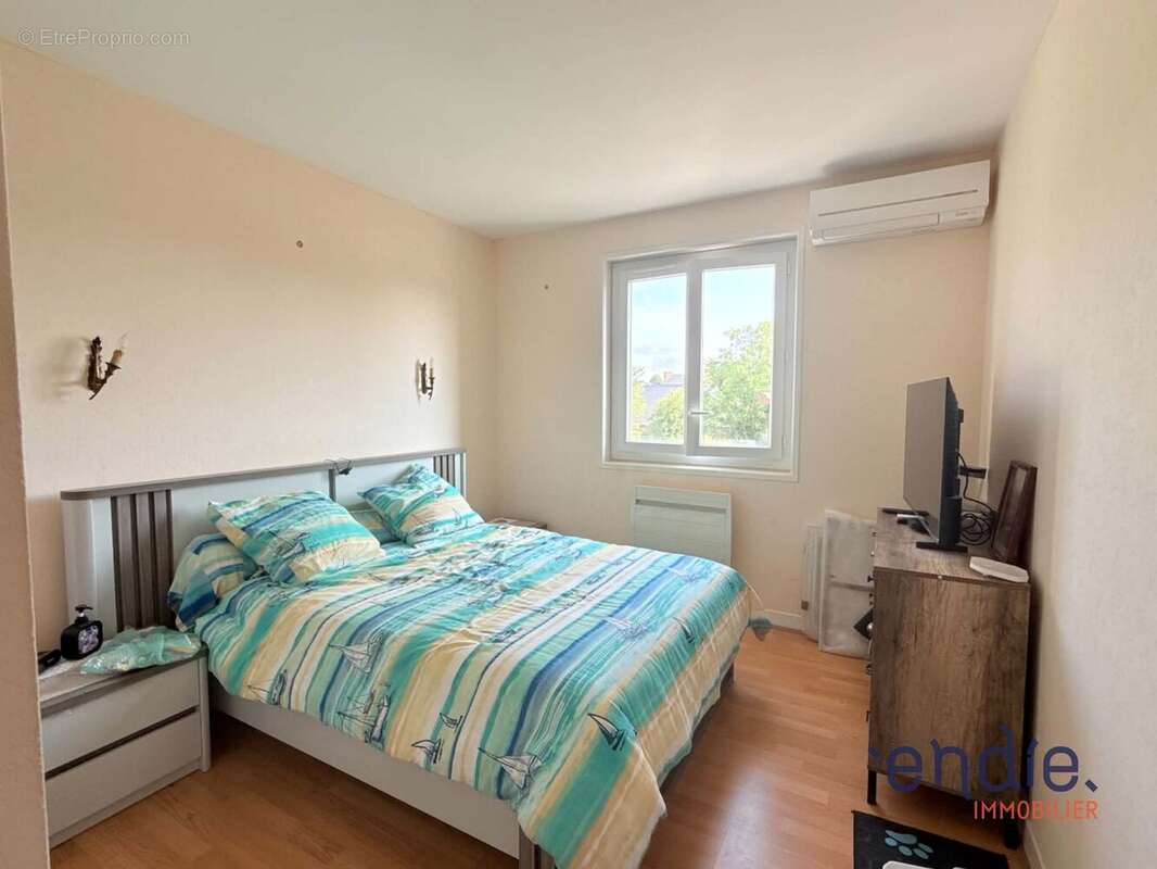 Maison 104 m² à Dompierre-Sur-Besbre  - photo 6