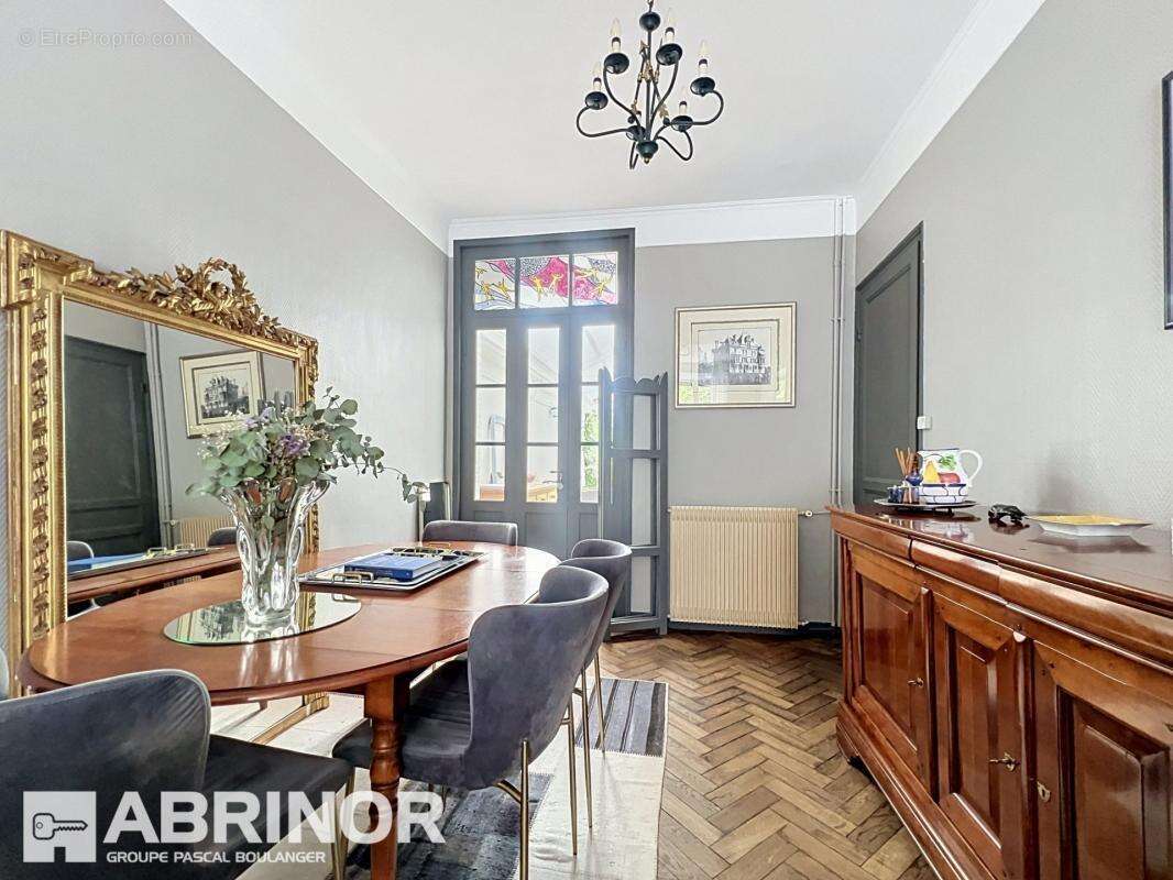 LILLE - PELLEVOISIN - SAINT MAUR - MARCQ EN BAROEUL- Maison pleine de charme 3 chambres avec terrasse et jardin - photo 1
