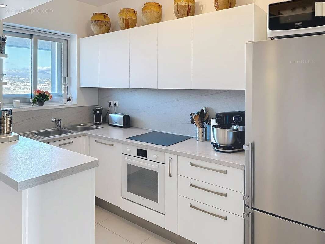 Appartement à VILLENEUVE-LOUBET
