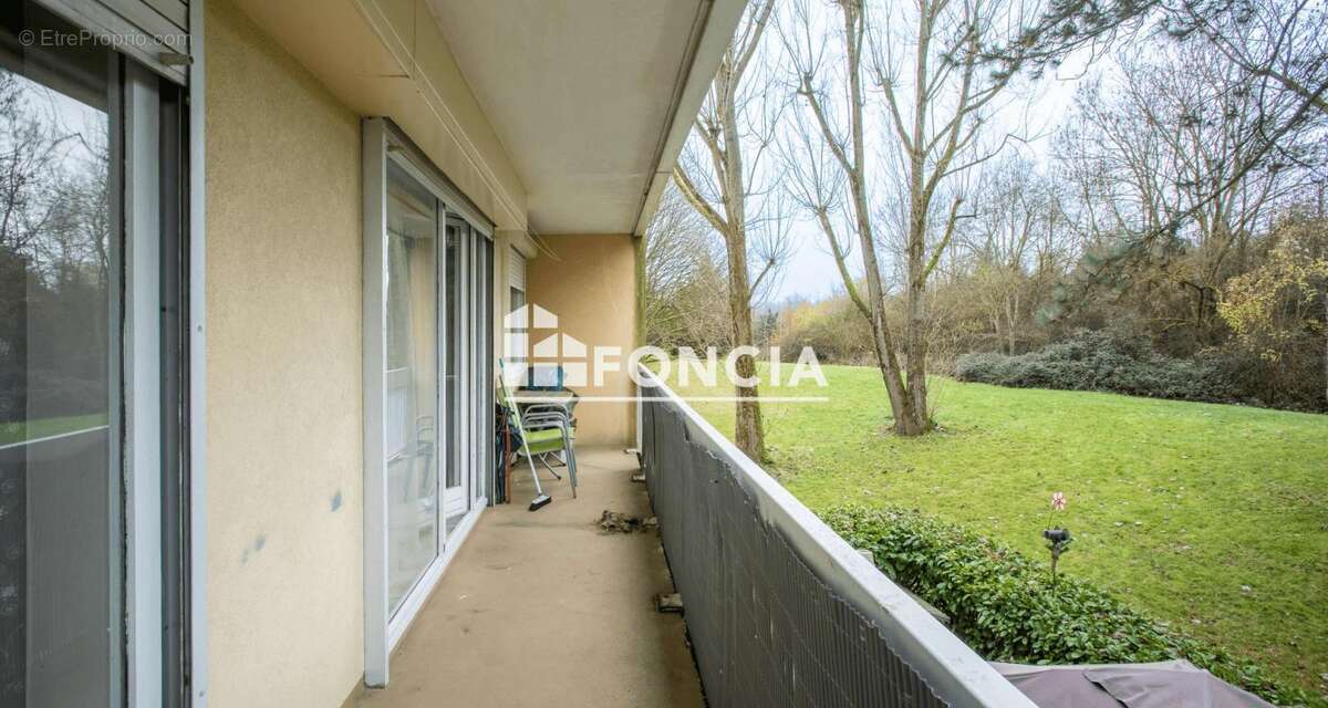 Appartement à ELANCOURT