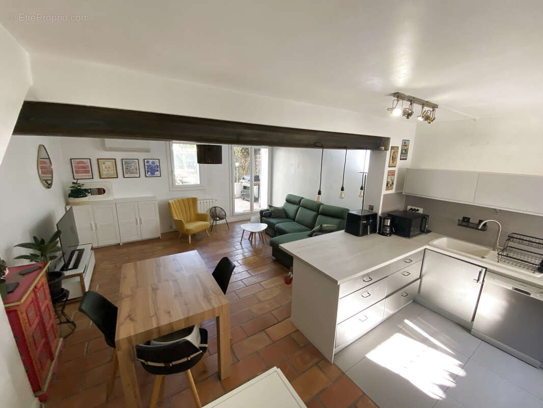 Appartement à MARSEILLE-12E