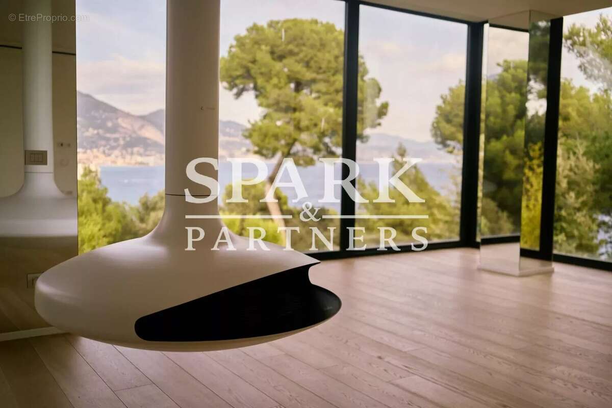 Maison à ROQUEBRUNE-CAP-MARTIN