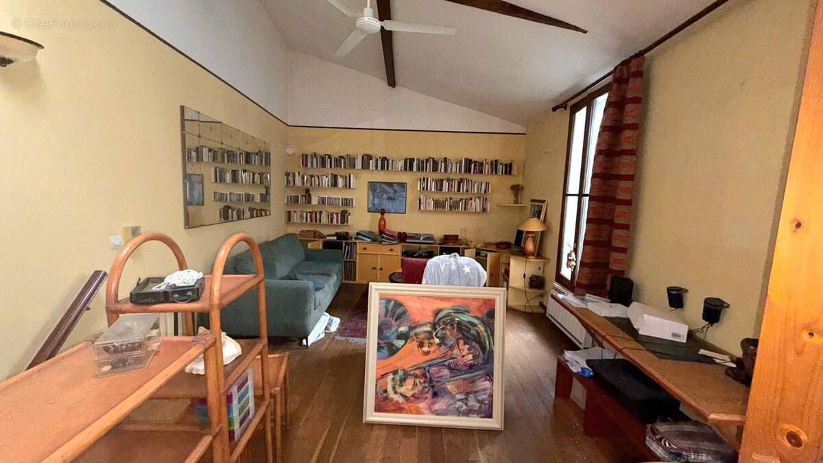 Appartement à PARIS-20E