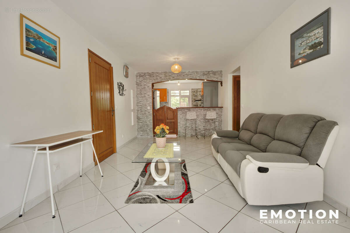 Appartement à POINTE-NOIRE