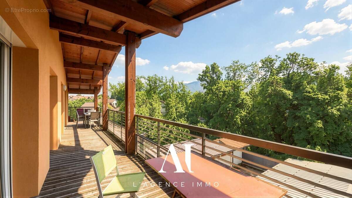 Appartement 84 m² à Saint-Julien-En-Genevois  - photo 2