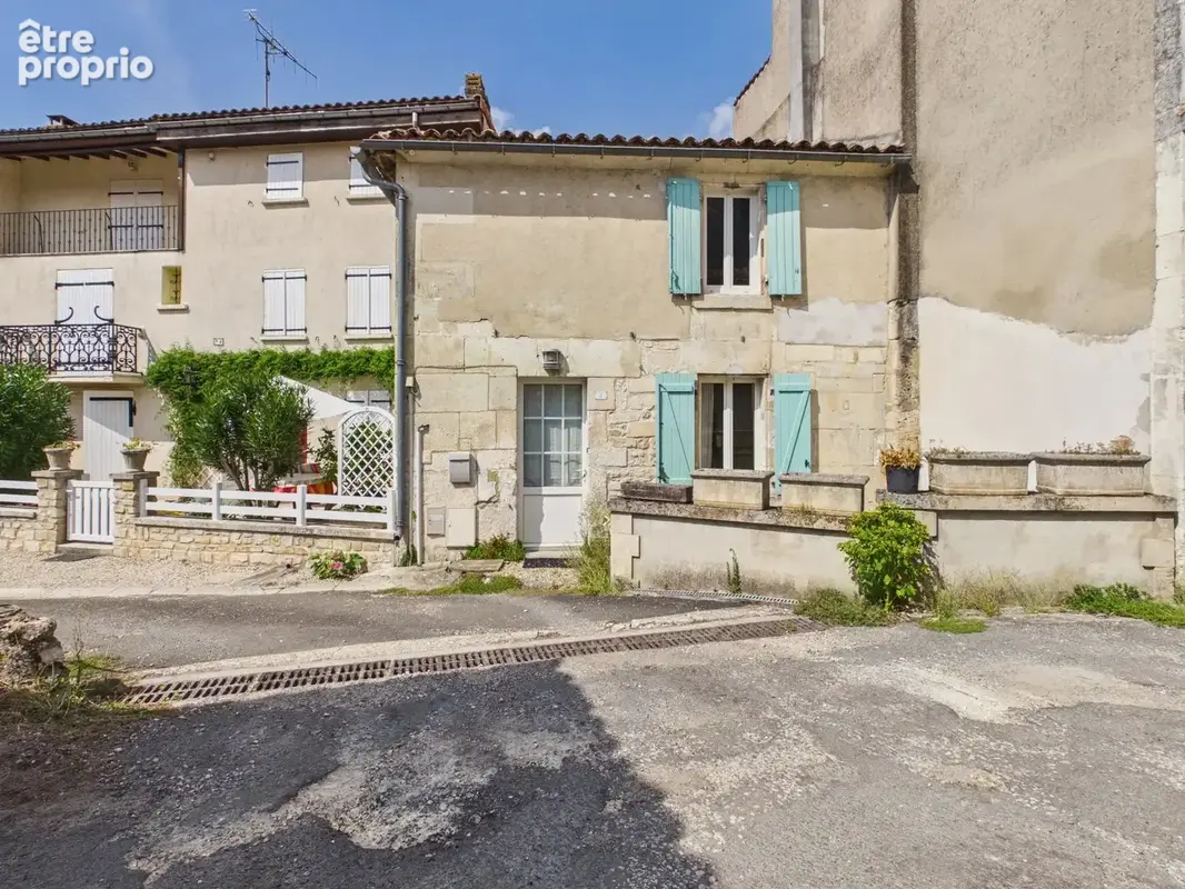 Maison à BOURG-CHARENTE