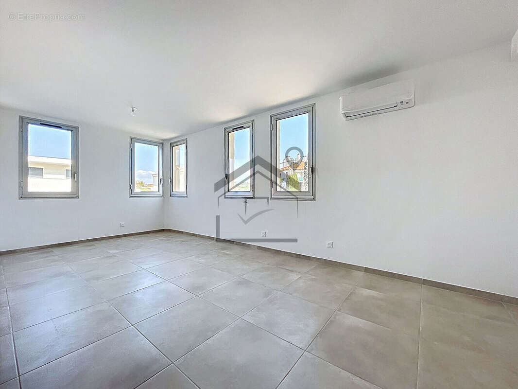 Appartement à MARIGNANE